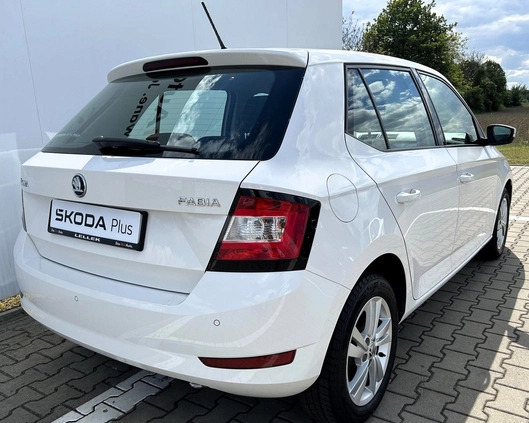 Skoda Fabia cena 47900 przebieg: 85296, rok produkcji 2019 z Skarszewy małe 154